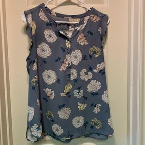 LOFT Floral Henley Ruffle Trim Shell size M